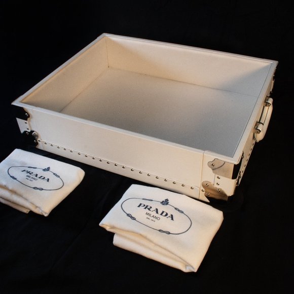 White Prada Serving Trunk - Picture 9 of 13
